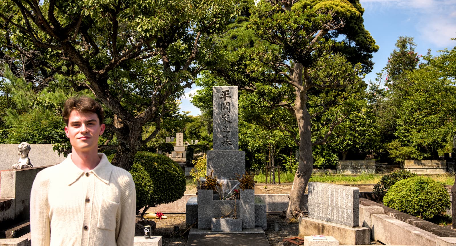 A photo of me at Mishima’s grave